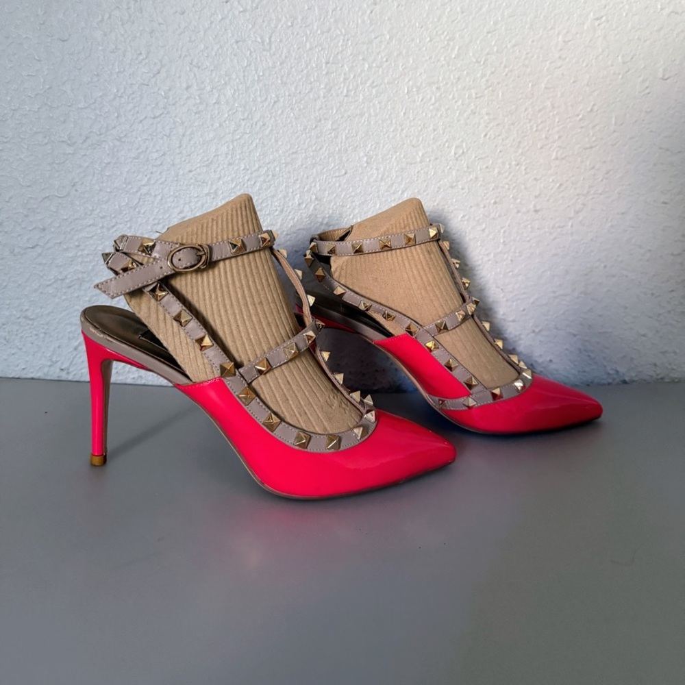 Valentino Hot Pink Patent Leather Rockstud Ankle Strap Pointed Toe Sandals Heels - Picture 15 of 16